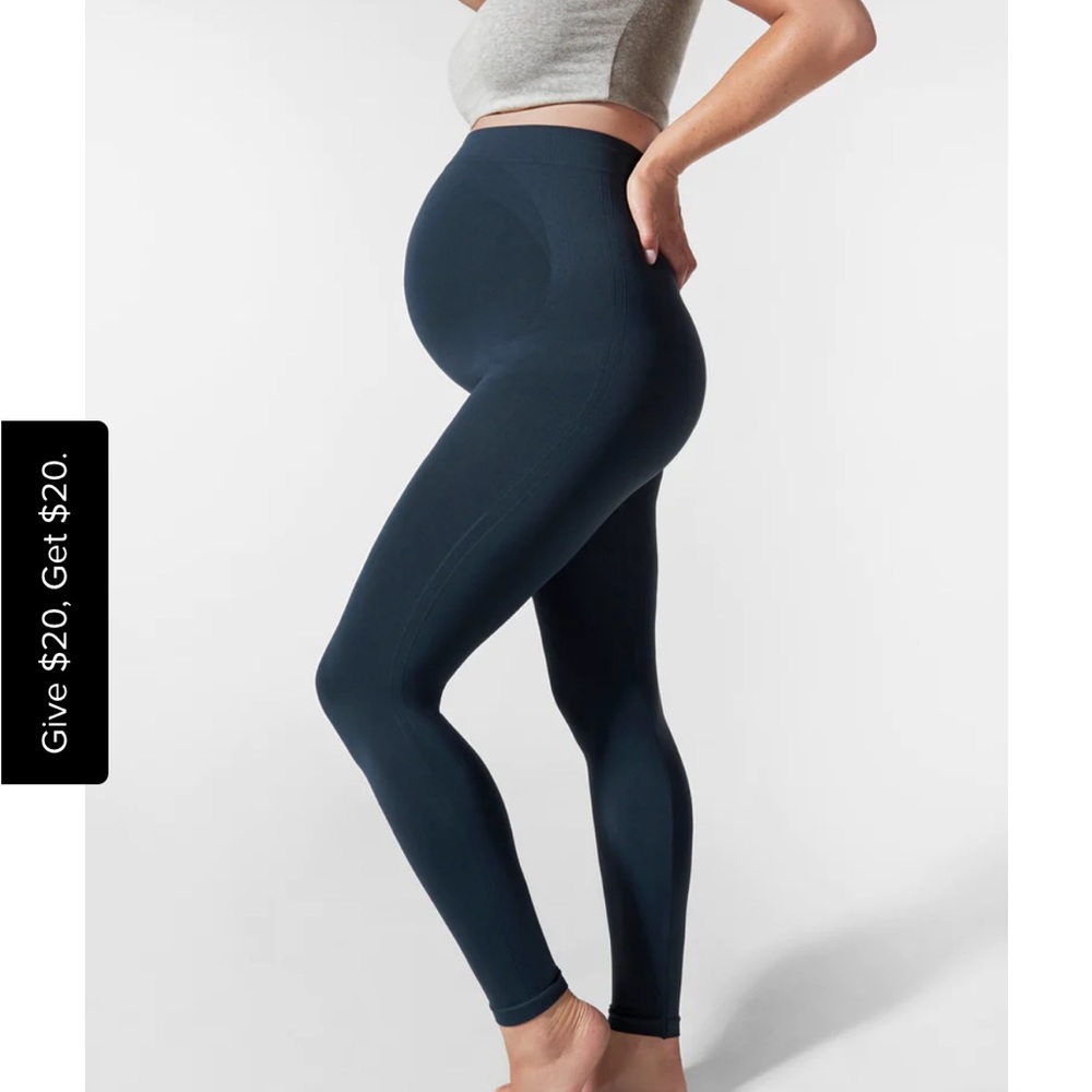 Blanqi Everyday Support Maternity Leggings size L in Navy.